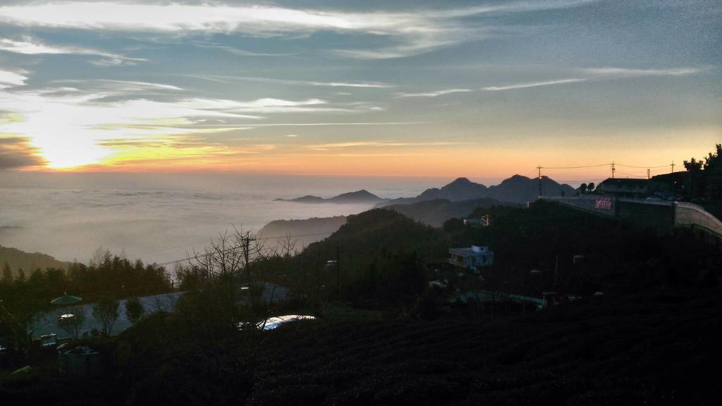 Legendary Bed And Breakfast 奮起湖 エクステリア 写真