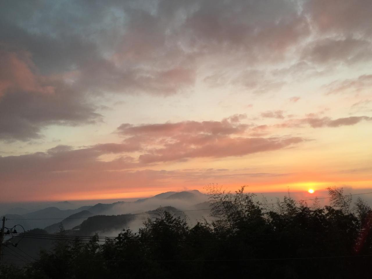 Legendary Bed And Breakfast 奮起湖 エクステリア 写真